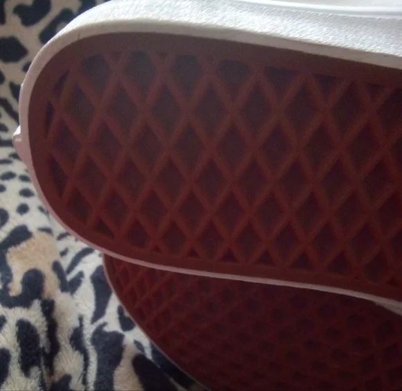 Vans Classic White Lace-Up Sneakers - Picture 11 of 12